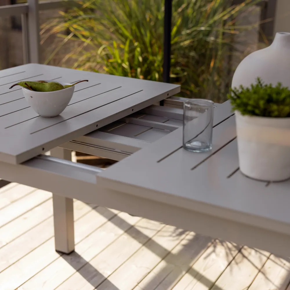 Lomma Small & Wilkie Dining Set