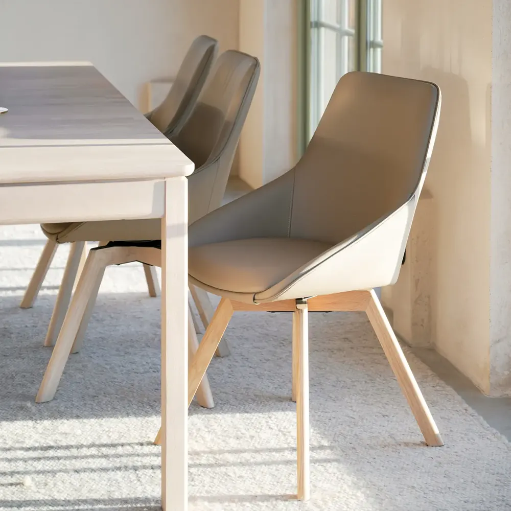 Alison dining chair beige leather/white pigmented oak legs