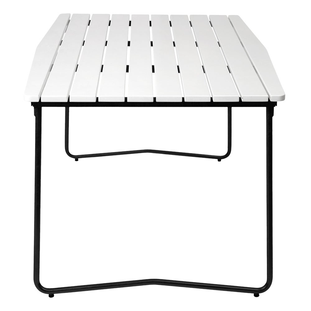 Table B31 170 White lacquered oak / black frame