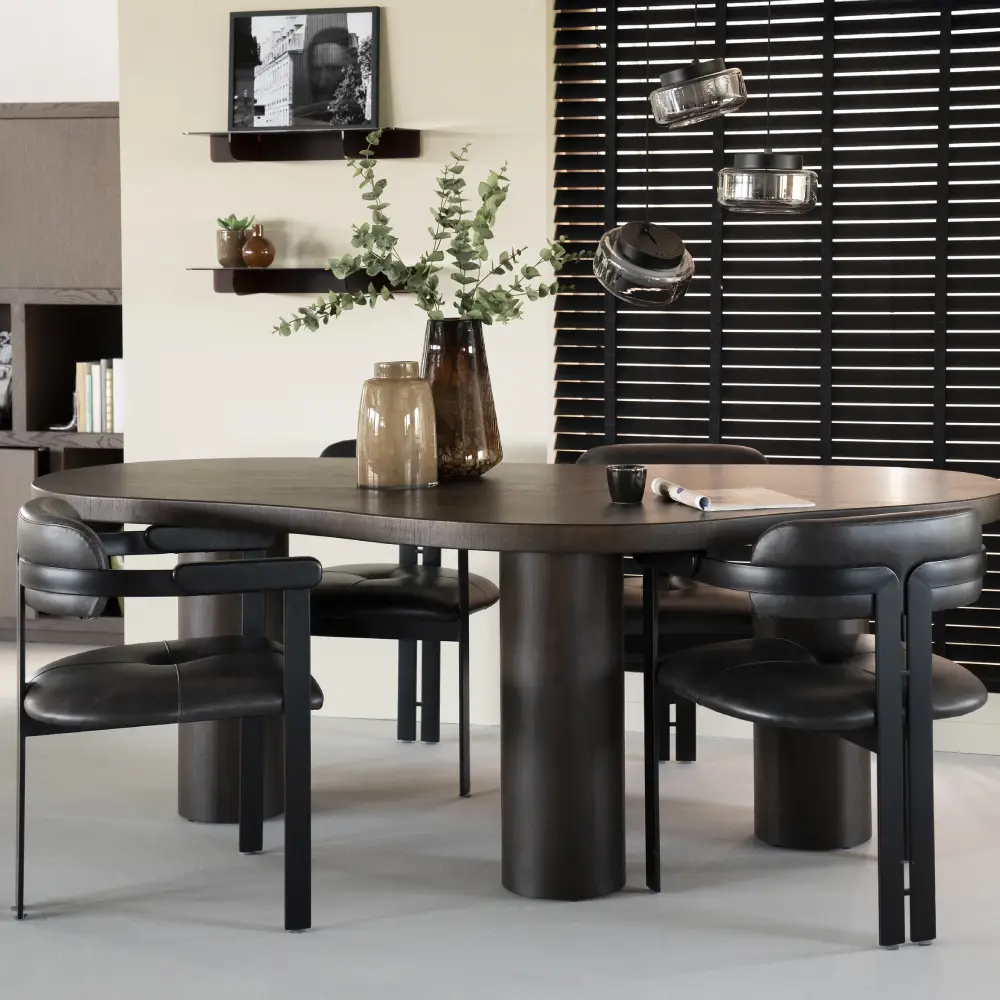Bobbie Dining table
