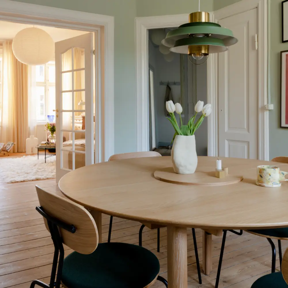 Comfort Circle Dining table with extension Oak