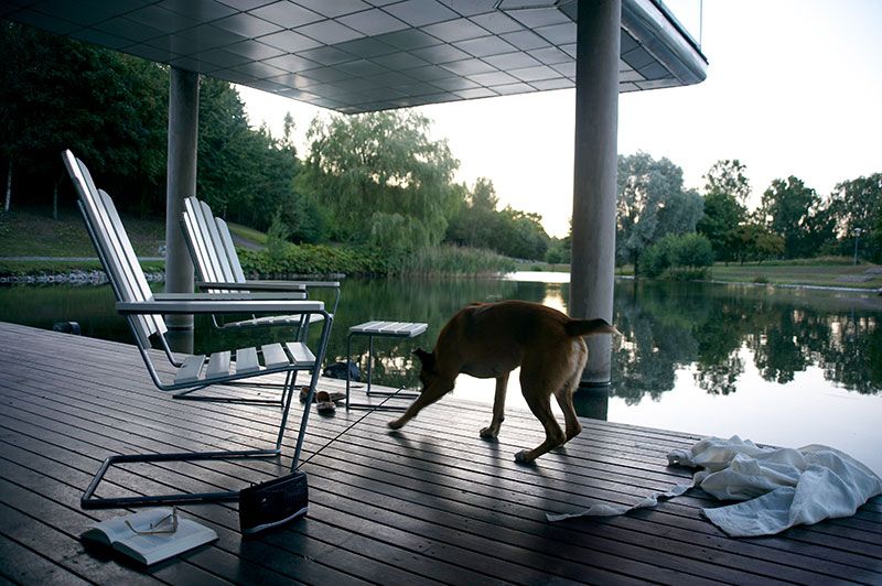 L105 Teak relief table