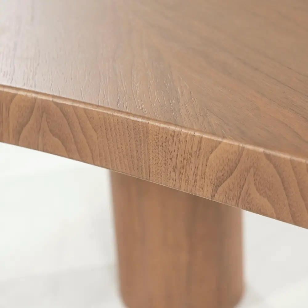 Bobbie Dining table - light brown