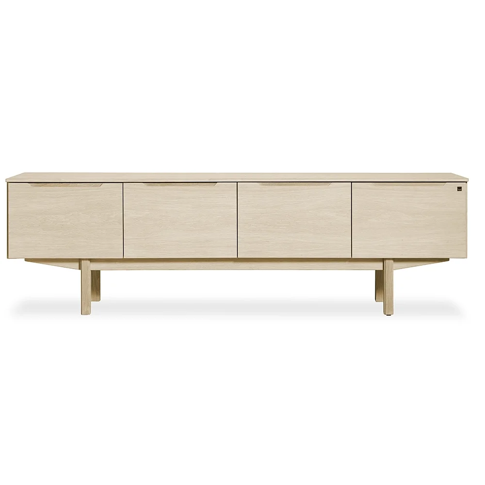 Sm305 TV Bench Oak Lacquer 194X40X58cm
