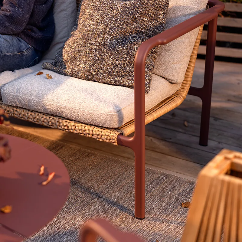 Motty armchair Zin Red / Teddy Beige