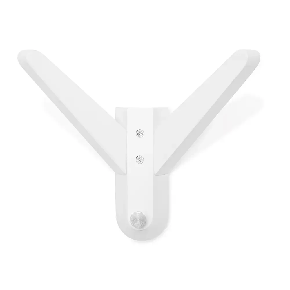 Klinte coat hanger white lacquer