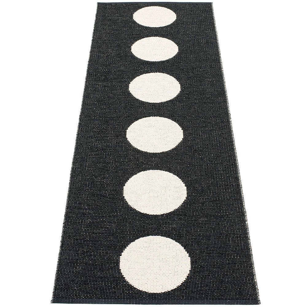 Vera Carpet 70x225 cm black/vanilla