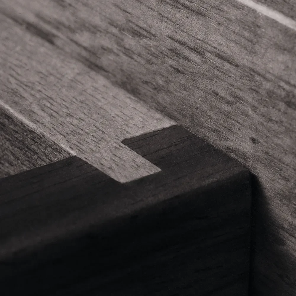 Table Feve in Walnut