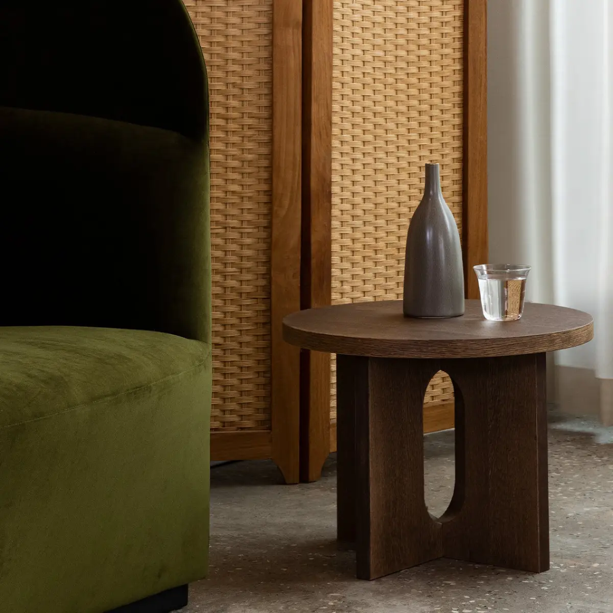  Androgyne Side Table Walnut - Ø50 cm