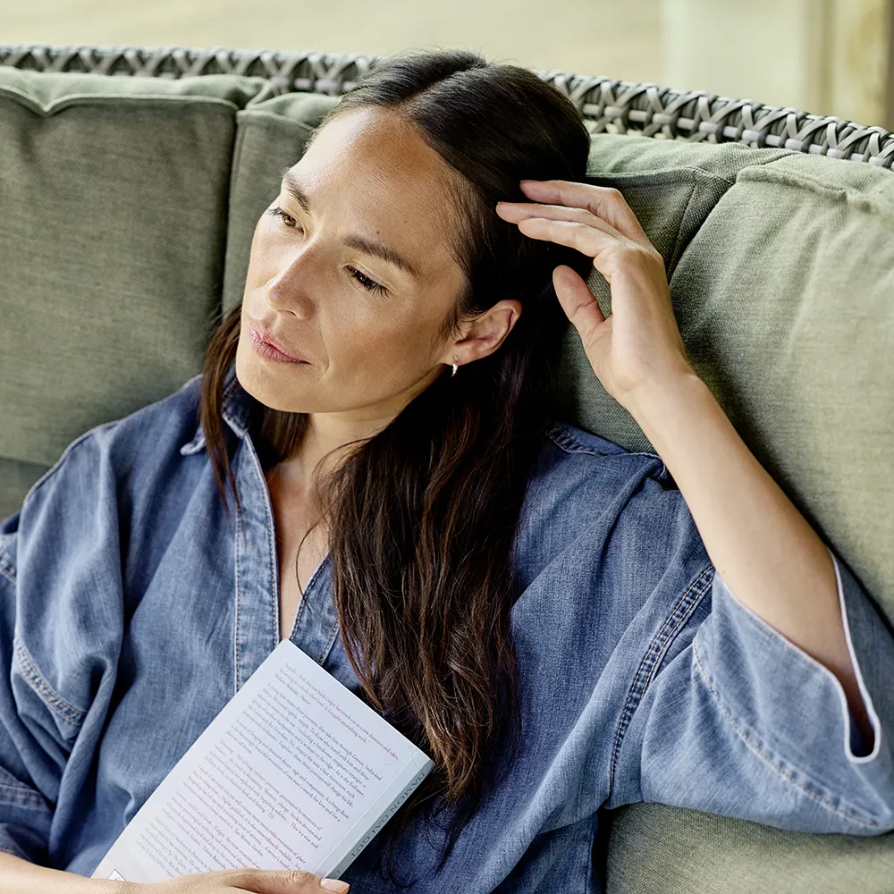 Mbrace wing chair teak AY5 teak 0205 alloro 0120