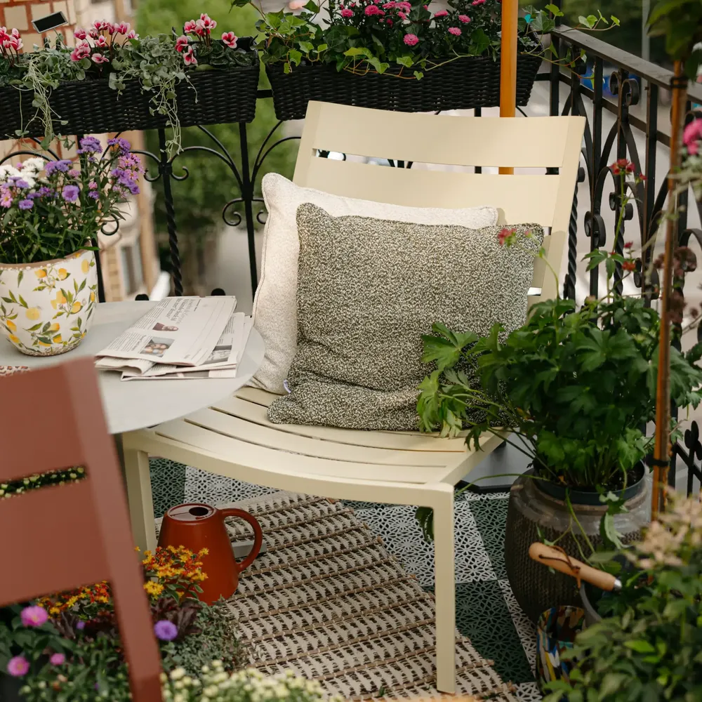 Delia relax chair Lemon