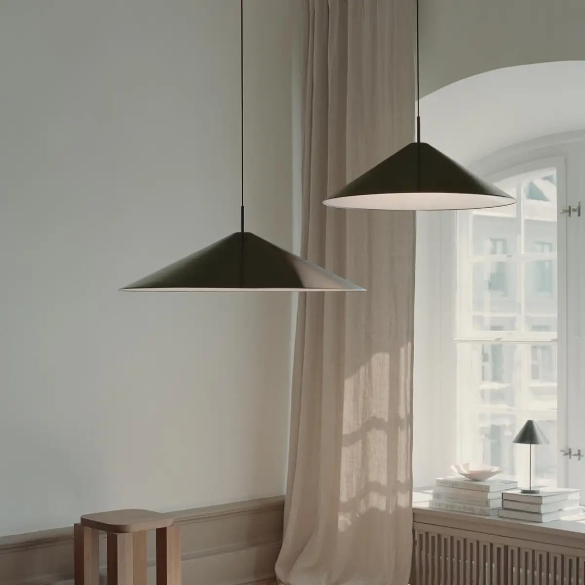 Brolly Pendant Lamp Ø70 Black Anodised Aluminium