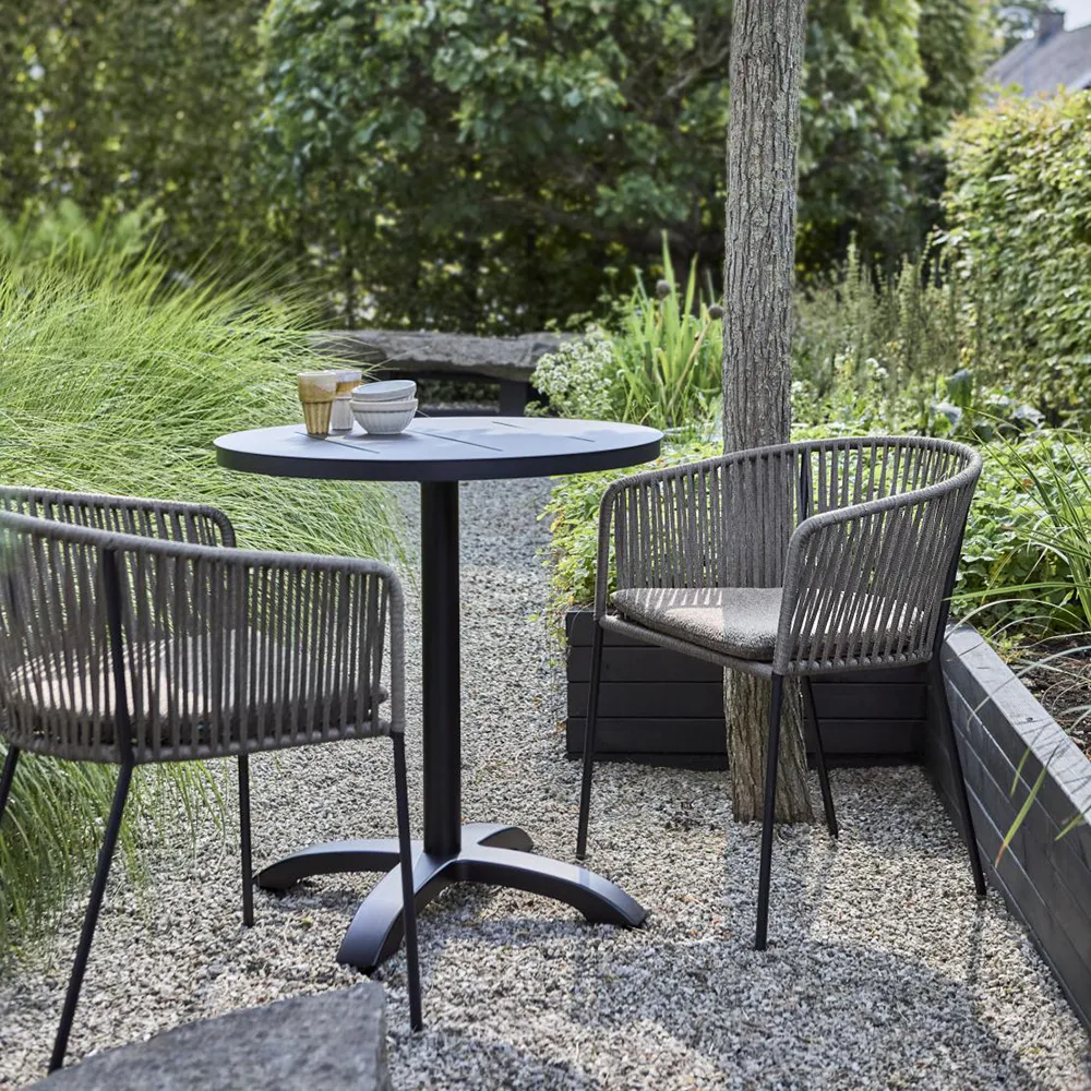 PIATTO Chair with armrests - Raw Peanut / Black