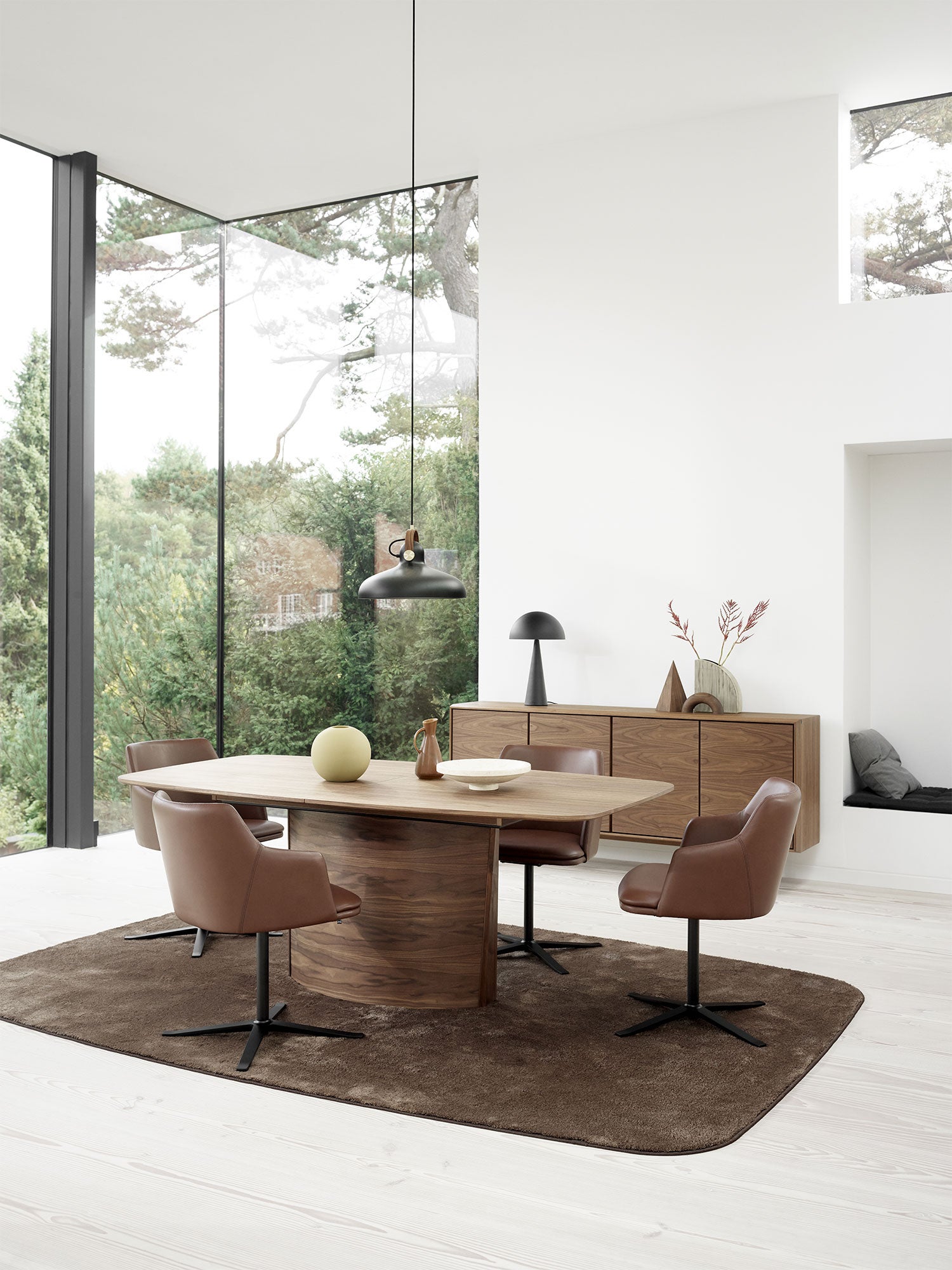 Sm117 Table Walnut Lacquer 192-252X102X74cm