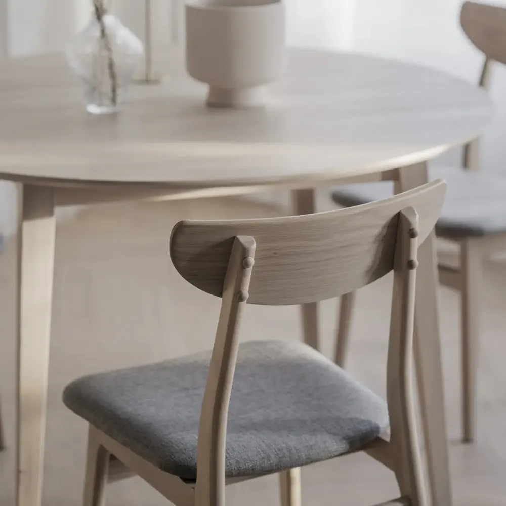 Rodham chair white pigmented oak/light gray