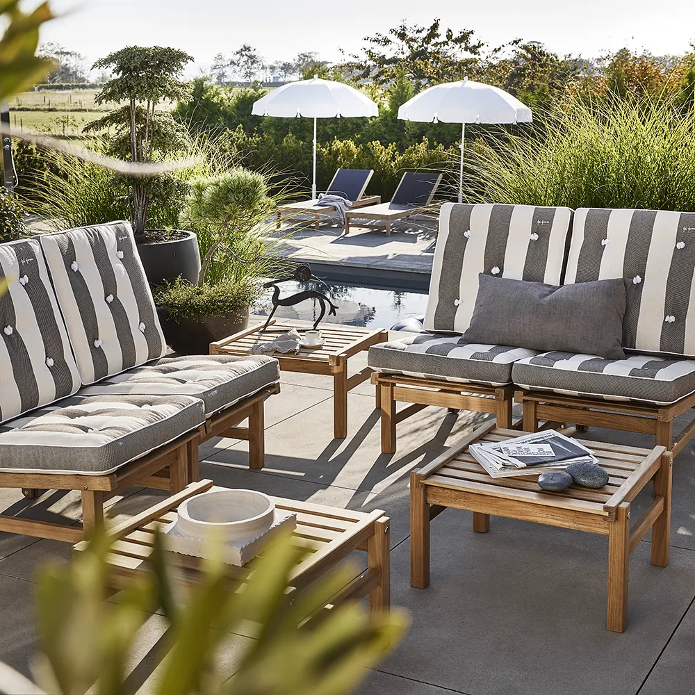 Armchair buildable teak