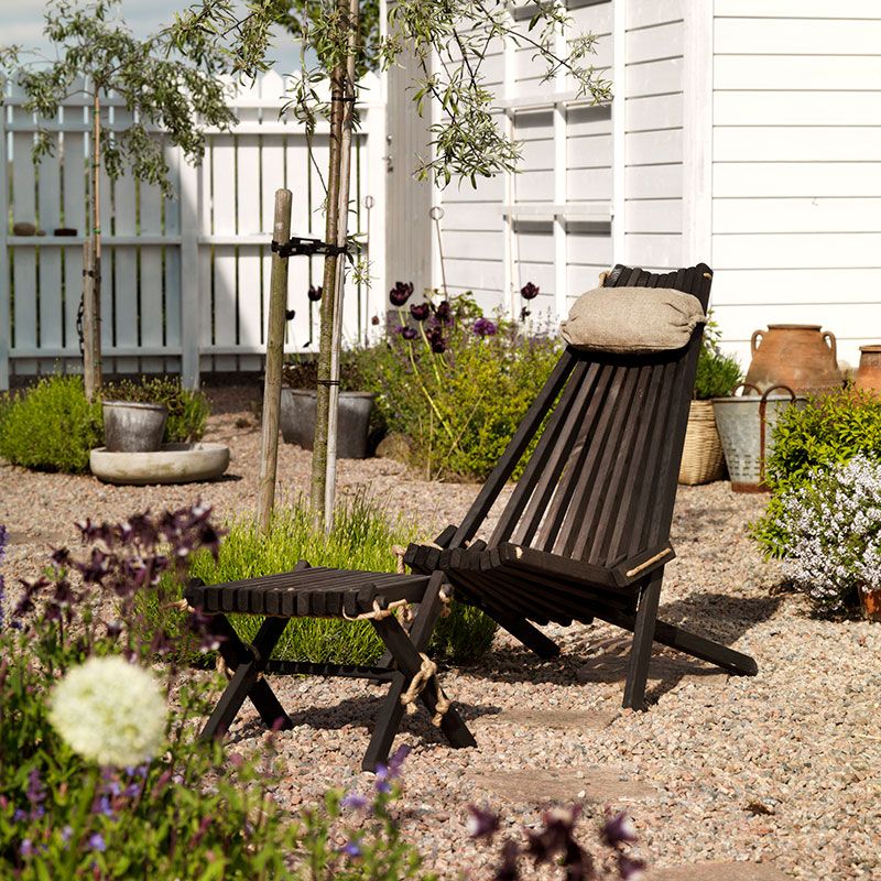 Ribbon recliner black