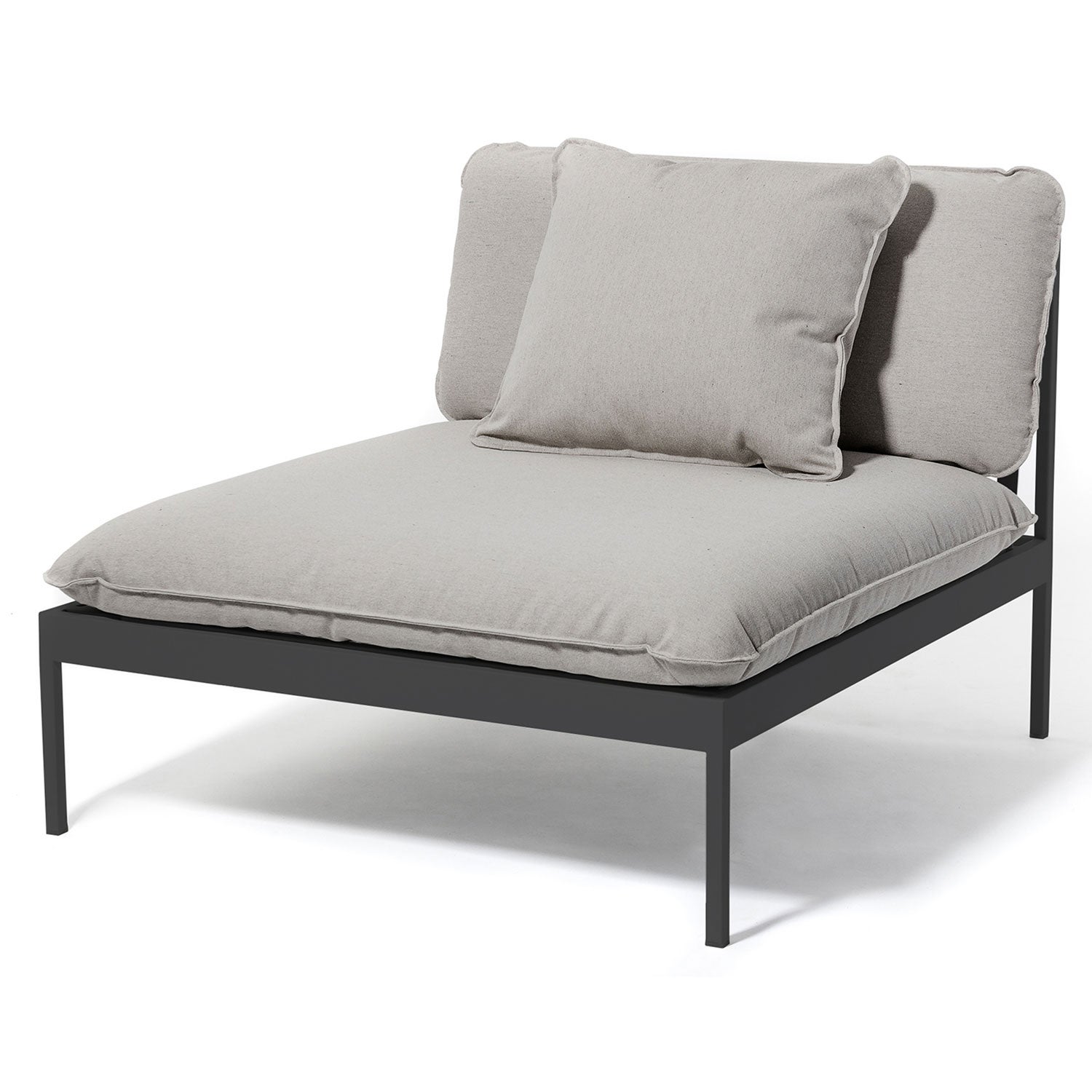 Bonan Lounge Chair / Centrepiece