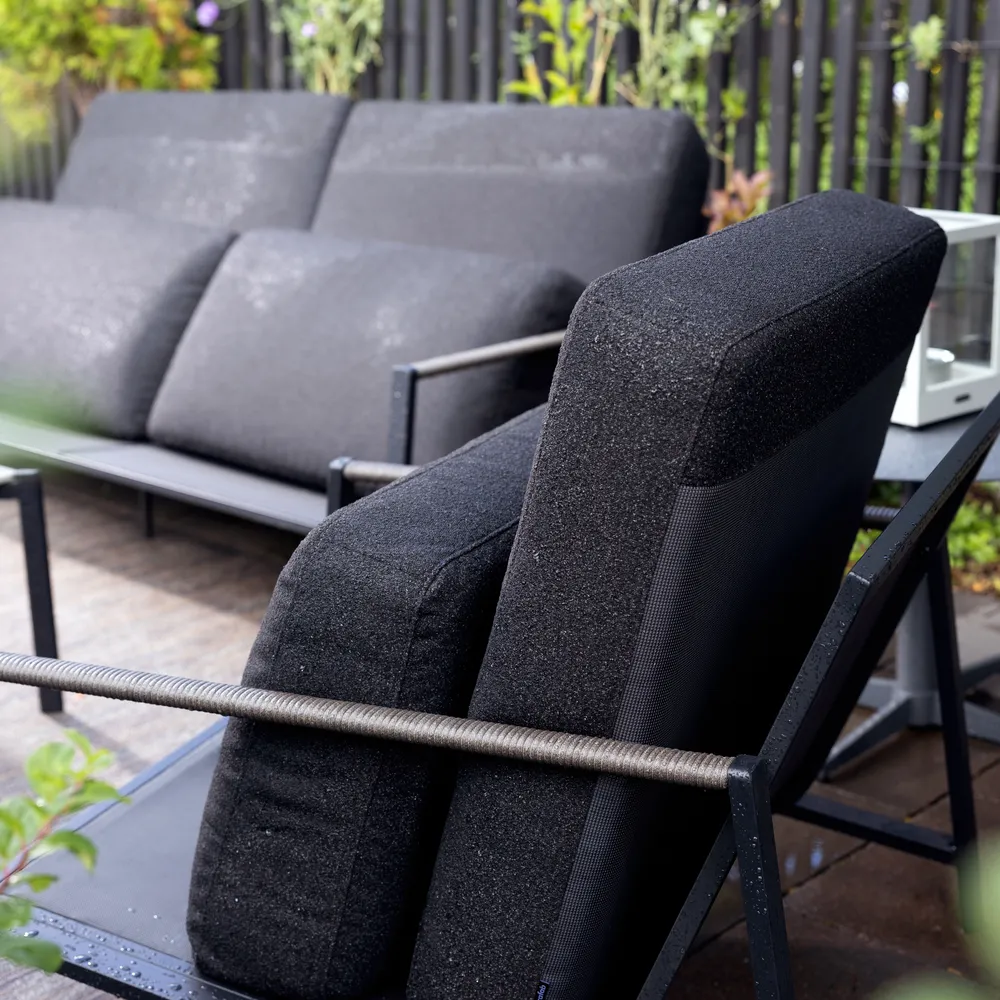  Lyra & Hallavara Sofa Set