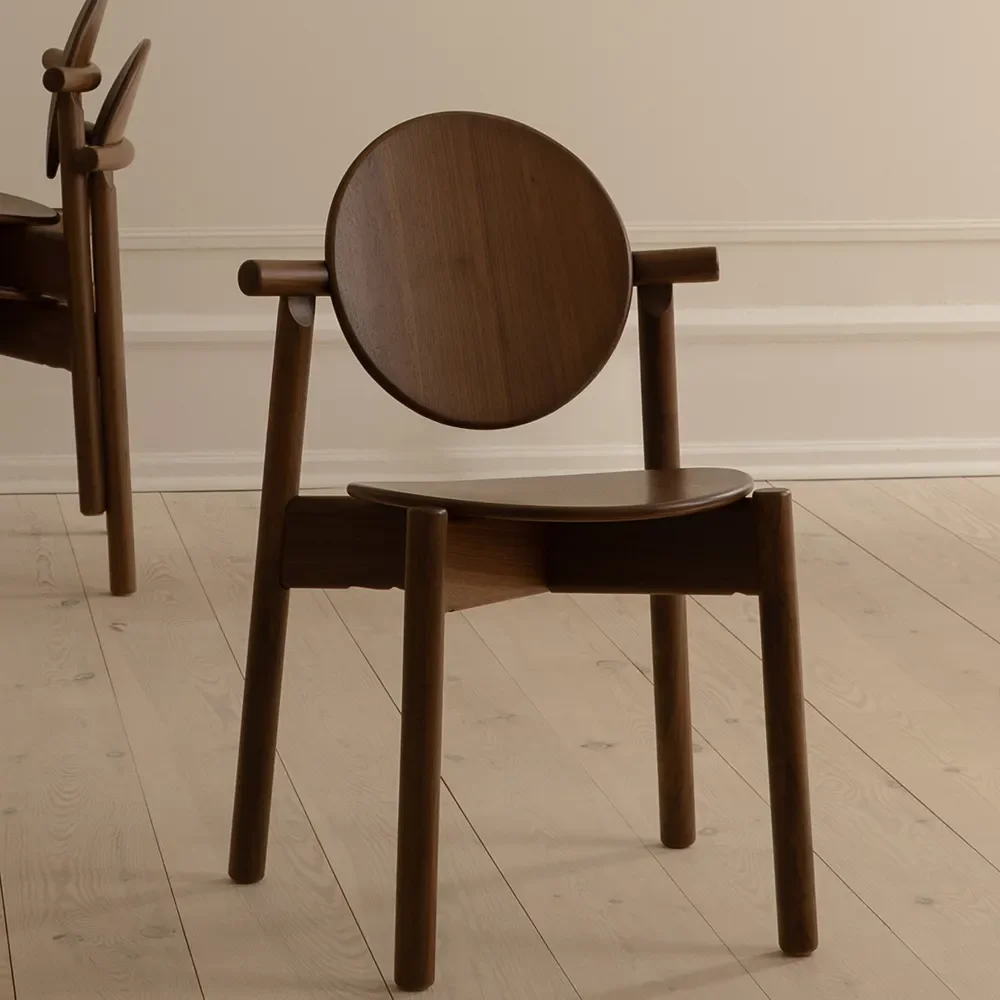 Dining Chair in Walnut Heiko