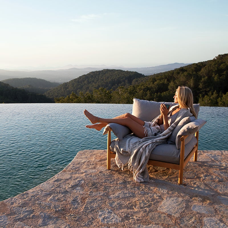 Tibbo XL lounge armchair vulcano