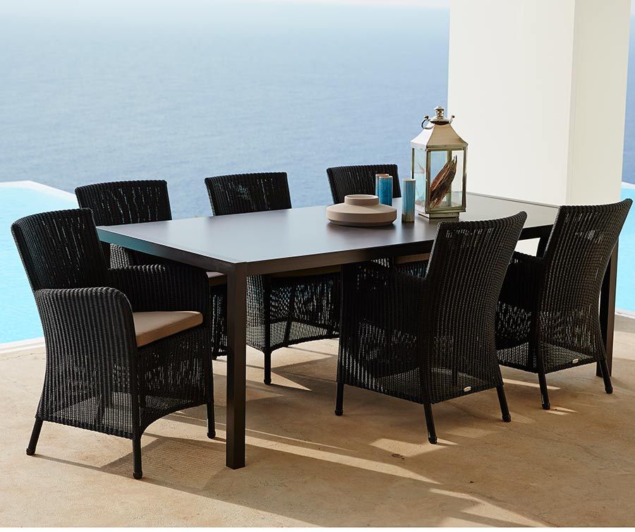 Hampsted armchair natural rattan