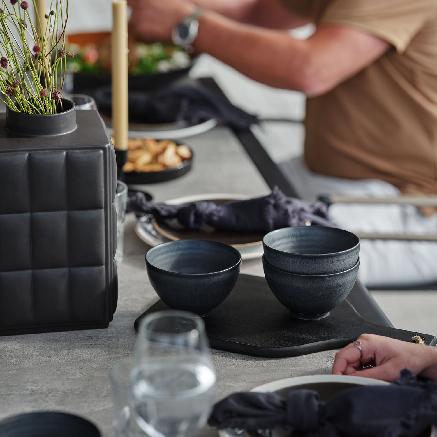 Lyra dining table 100x220 cm with glass