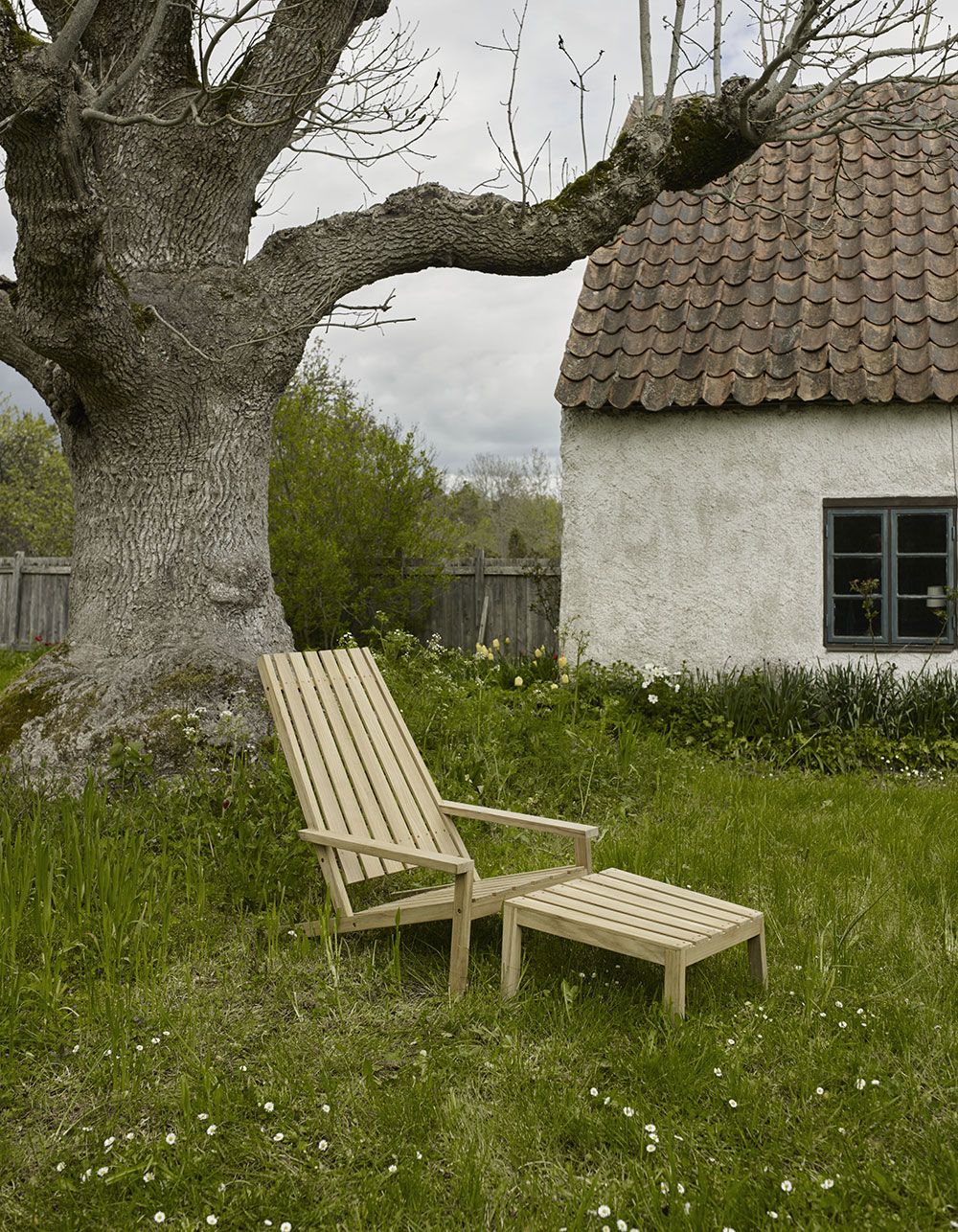 Between Lines Deck Chair Teak