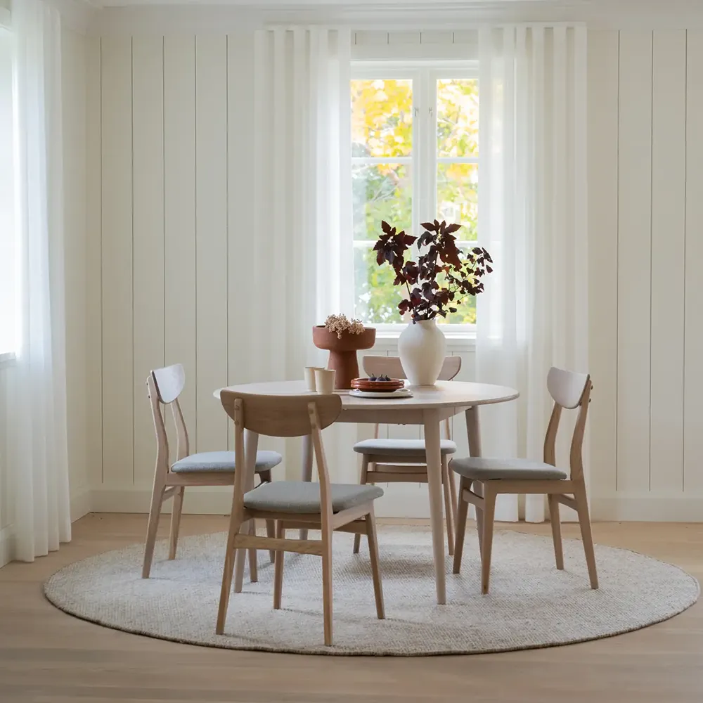 Tyler dining table Ø120-165 cm white pigmented oak