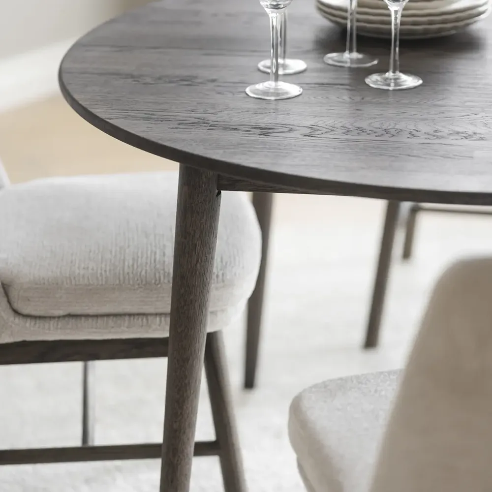 Tyler dining table Ø120-165 cm brown oak