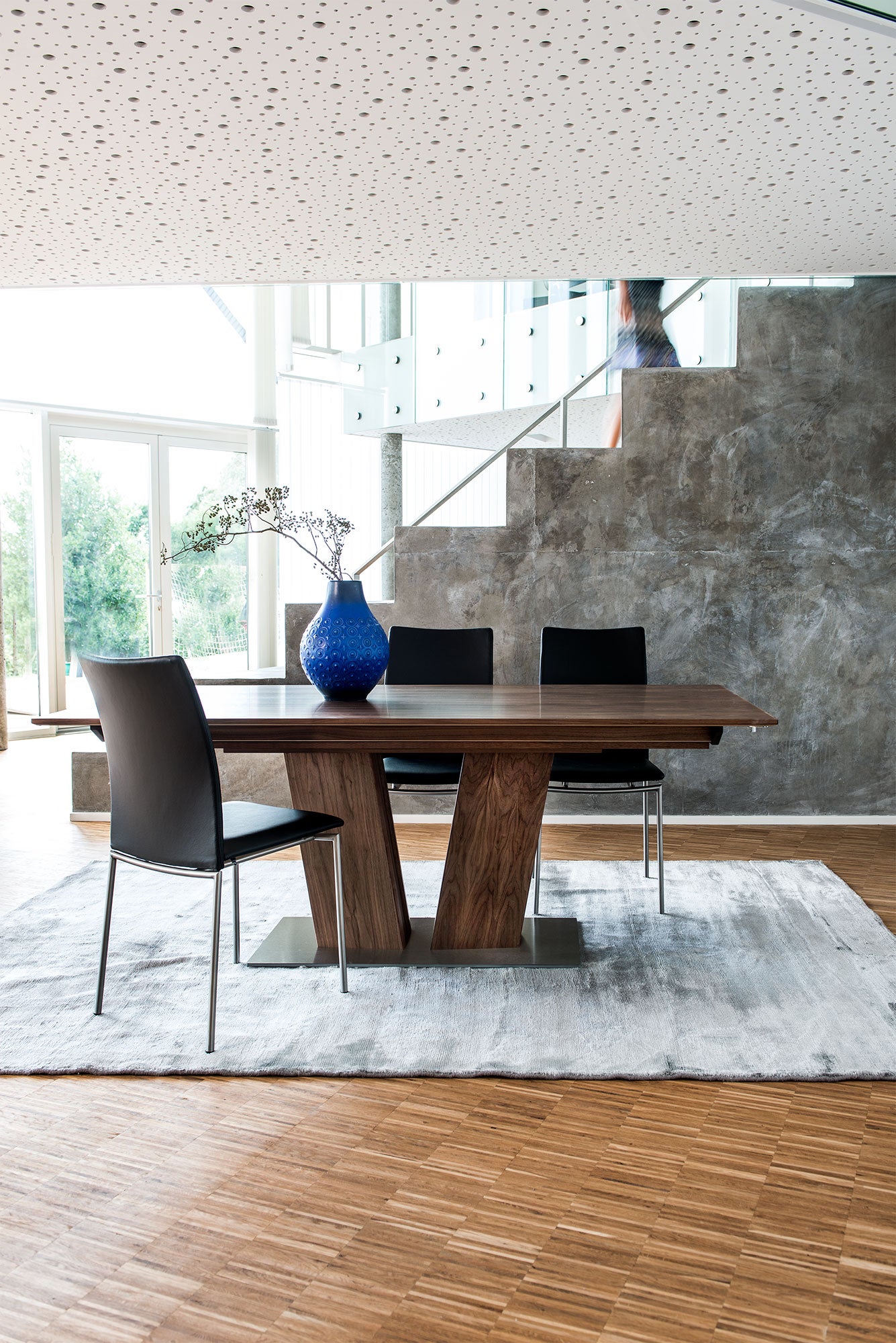 Sm39 Table Walnut Lacquer 200-300X100X74cm