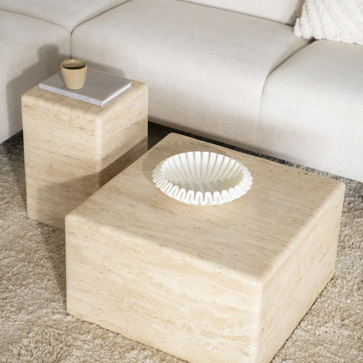 Donta Coffee table
