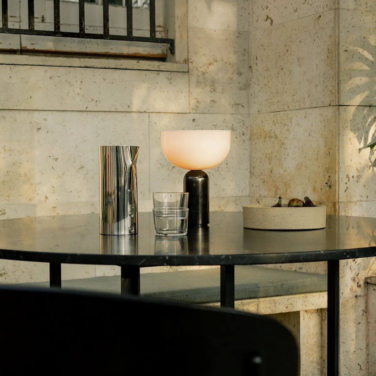 Kizu Portable Table Lamp Black Marble