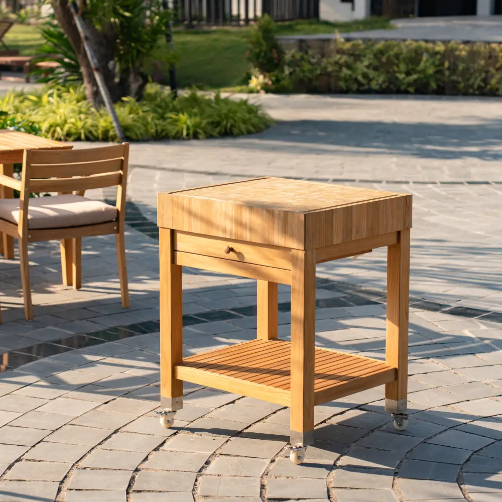 Ageröd chopping block incl. rain cover