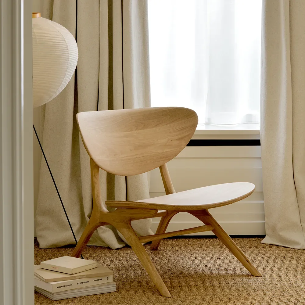 Eye Lounge Chair Oak