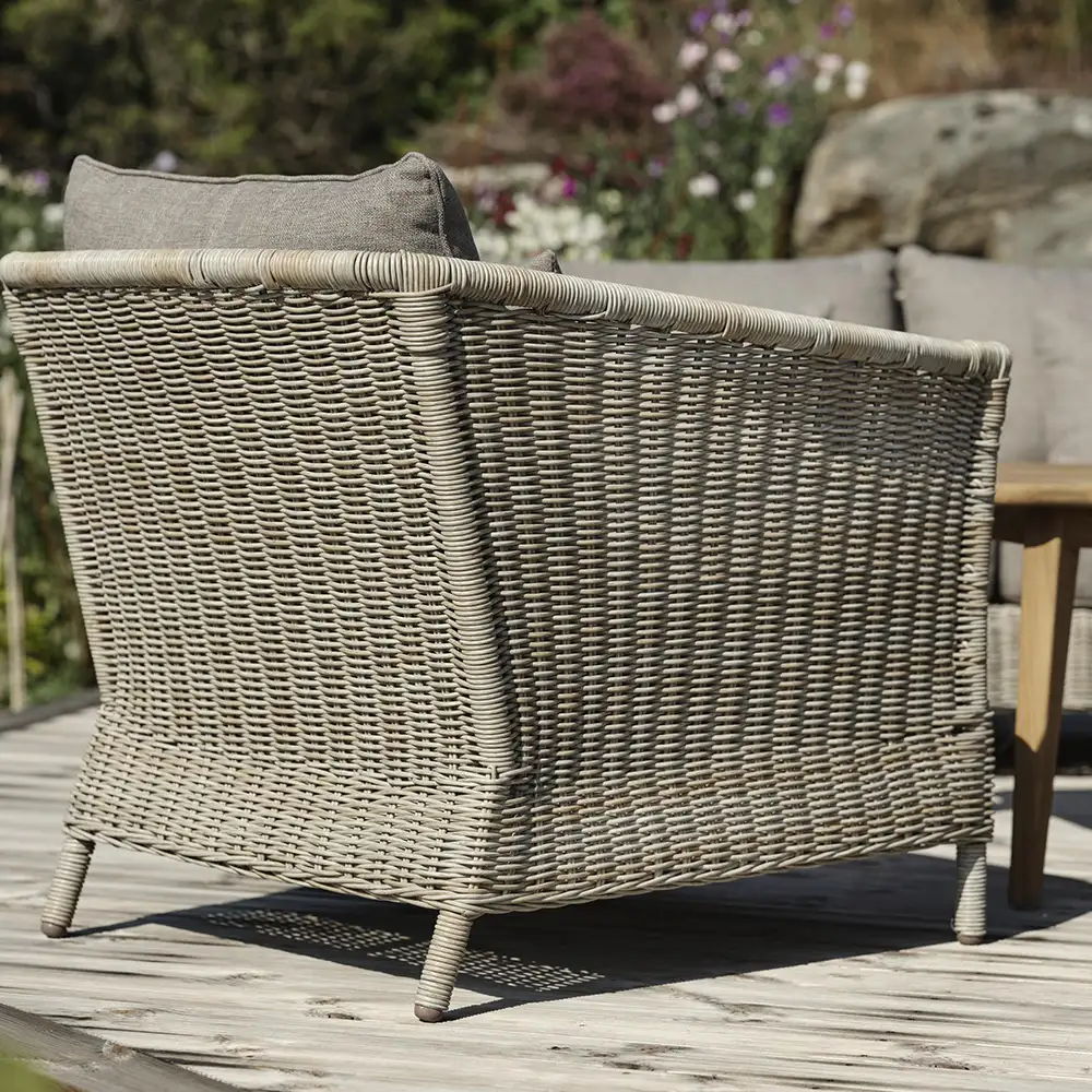 Aster armchair beige rattan incl cushions
