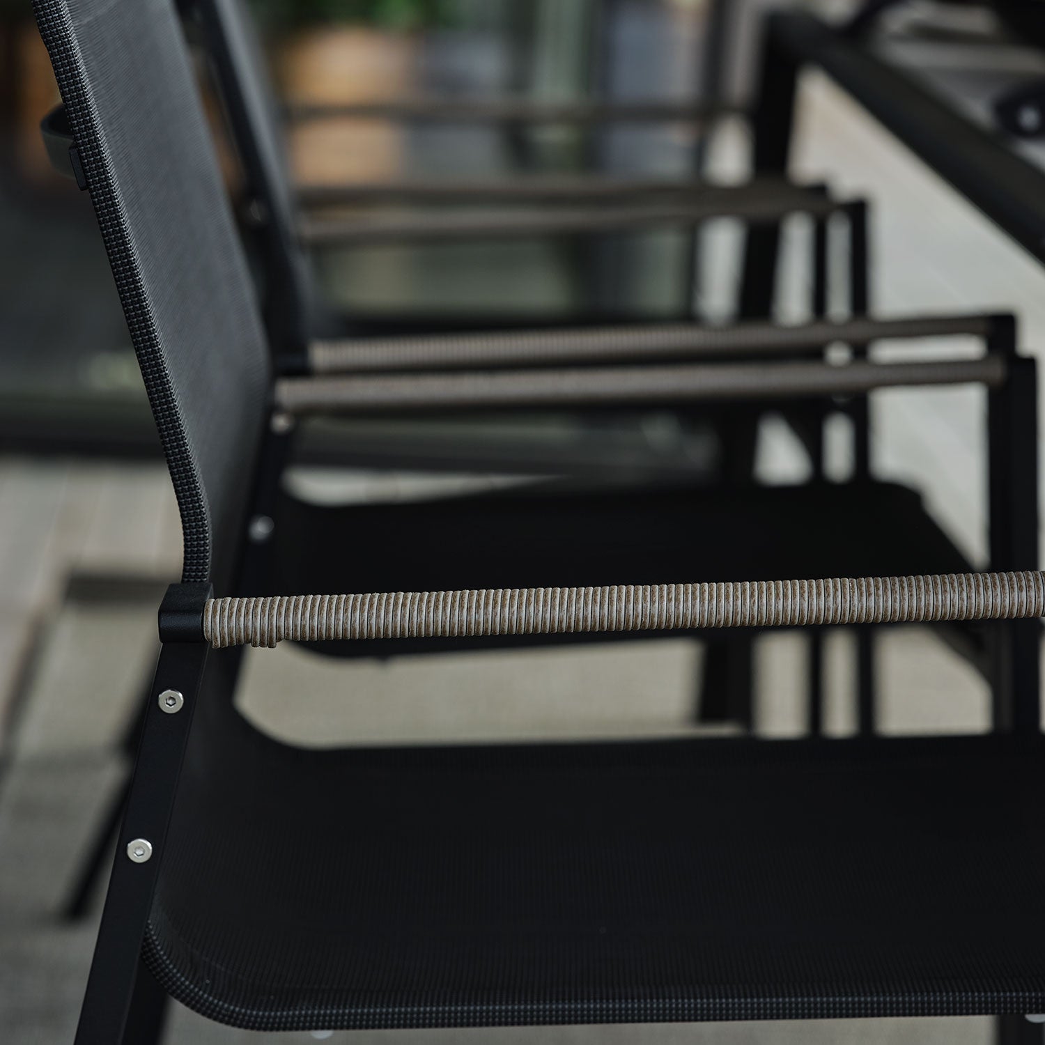 Lyra armchair black/grey