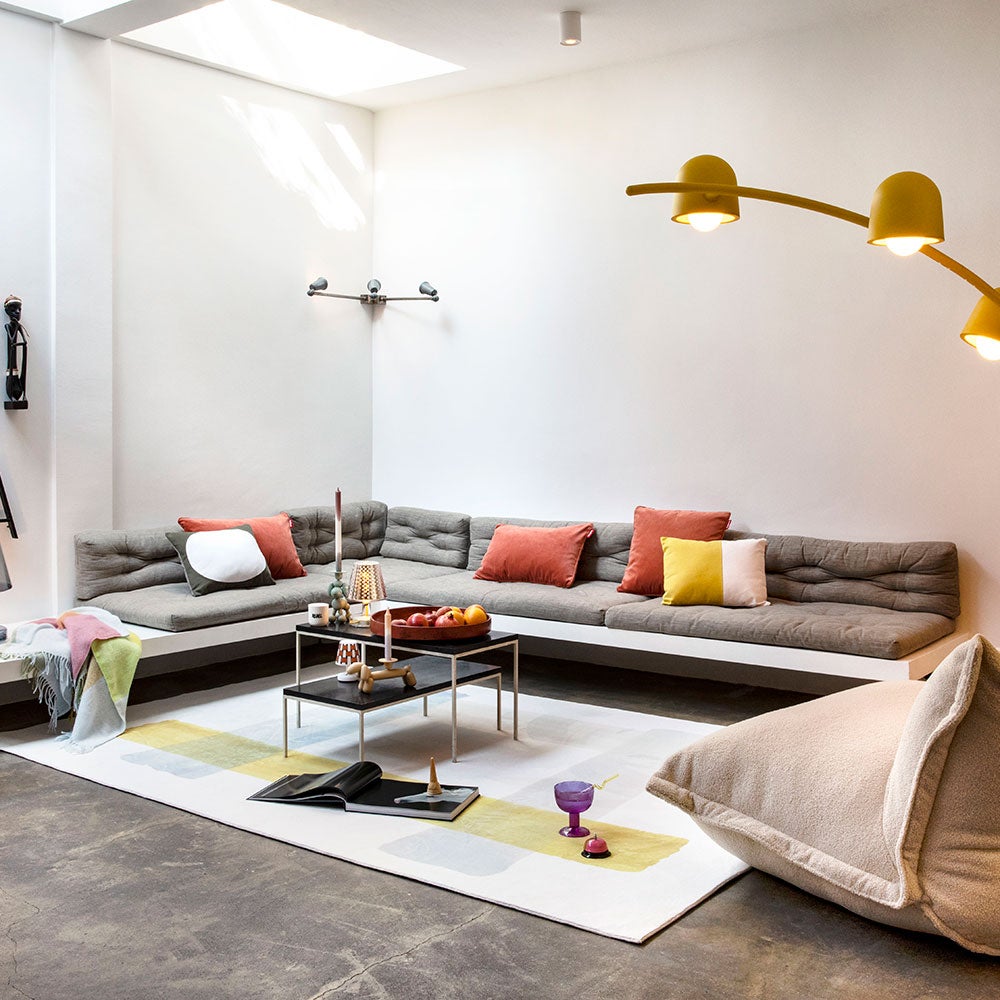 Cushion 50x50 cm velvet recycled rhubarb