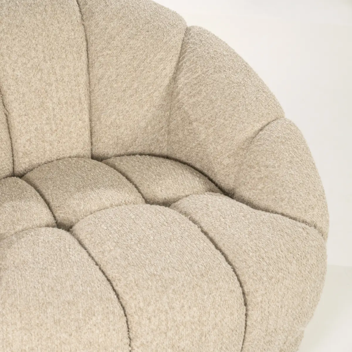 Tina Armchair - beige Flou