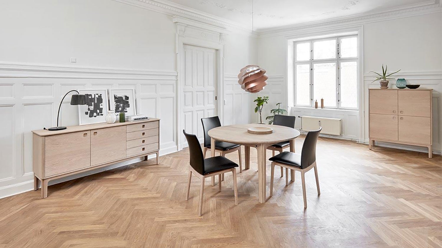 Sm300 Sideboard Oak Lacquer