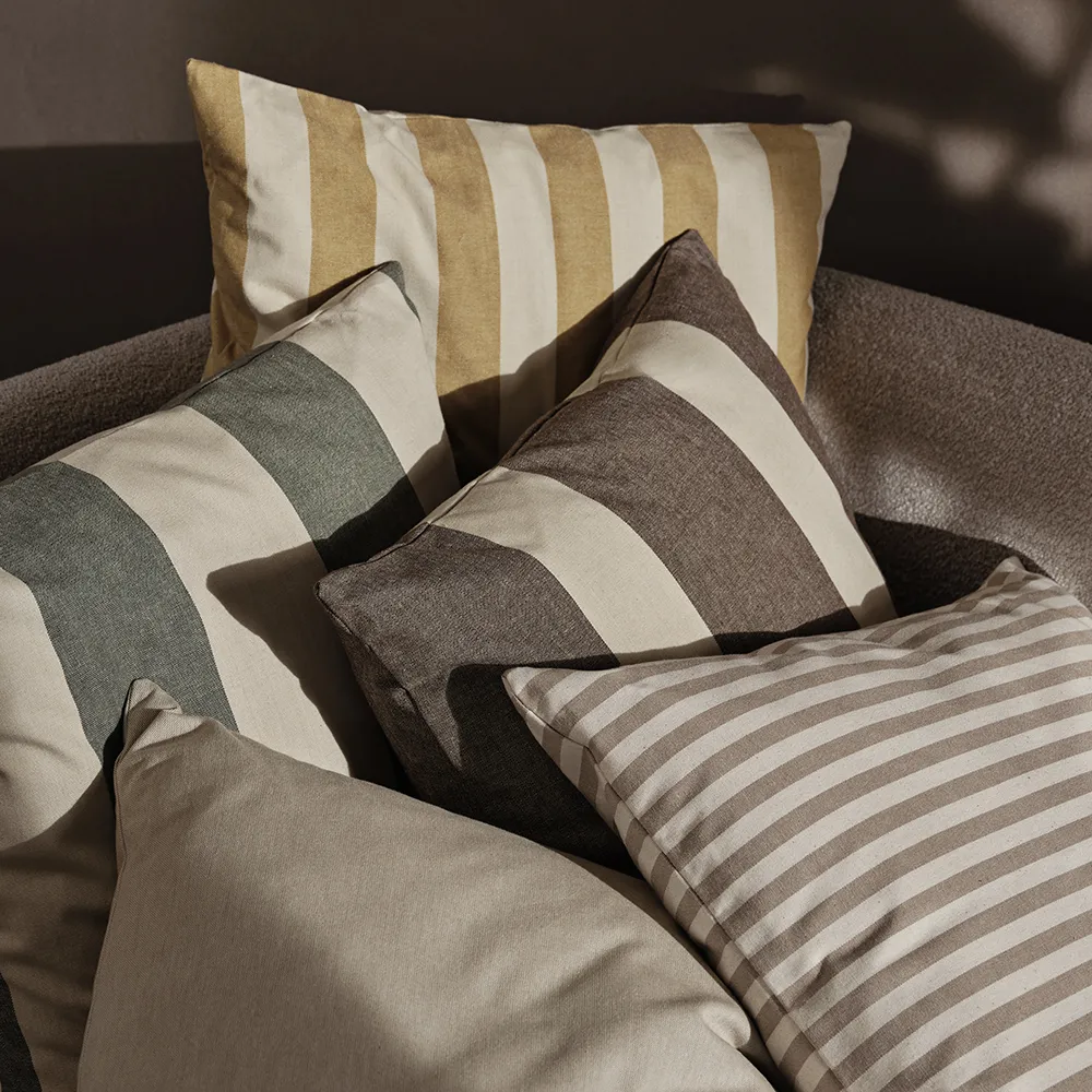 Strand Outdoor Cushion Dark Lichen/Parchment