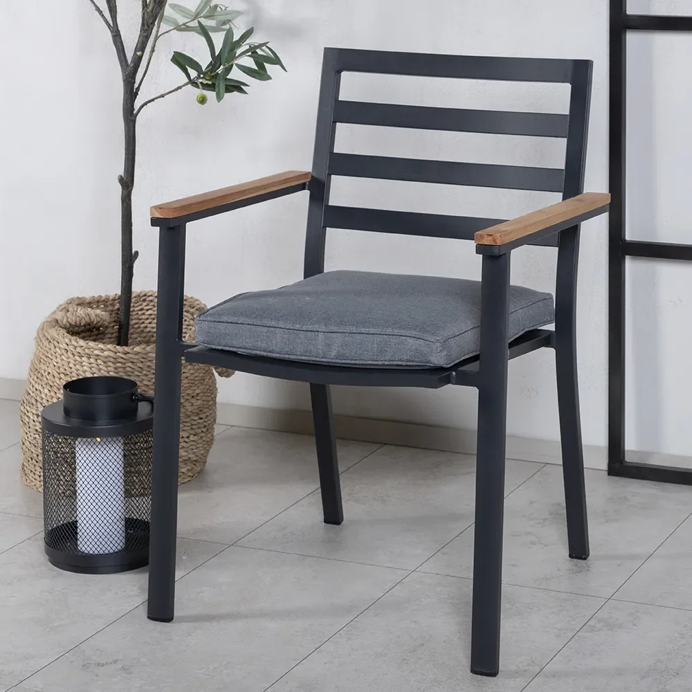 Brasilia Armchair Black