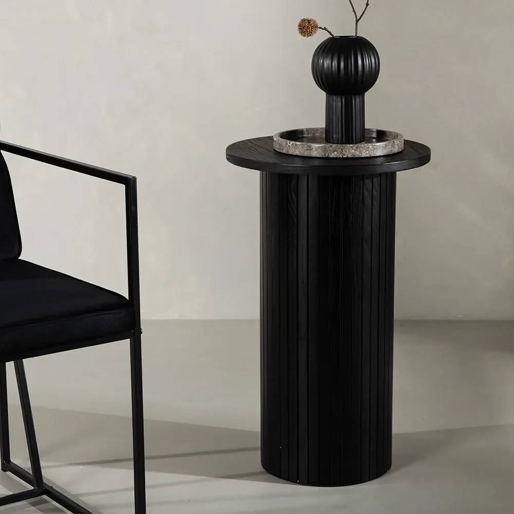 Bianca side table black