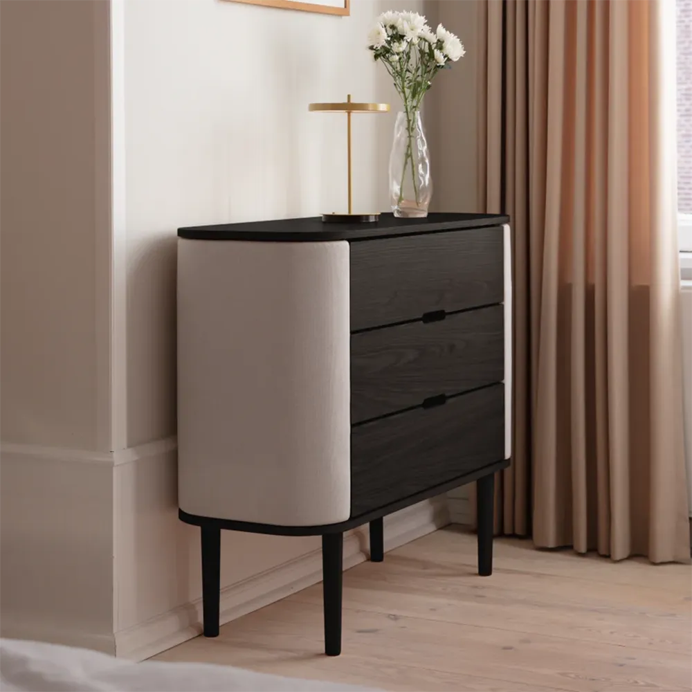 Treasures Chest of Drawers Black Oak/White Sands