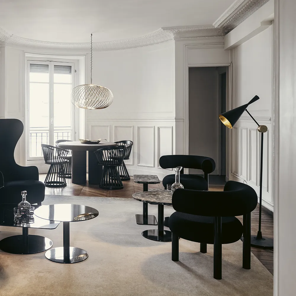 Beat Floor lamp Black LED UN