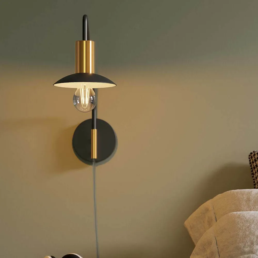 Quinn wall light short