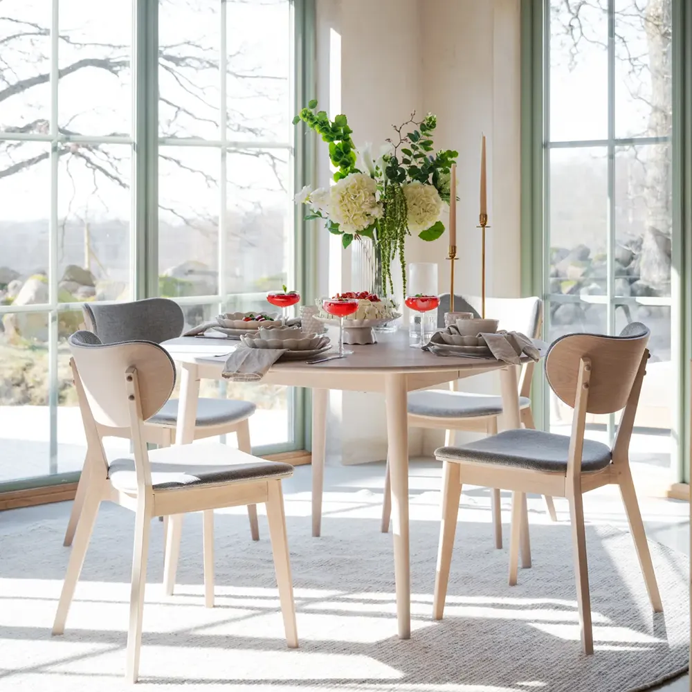Tyler dining table Ø120-165 cm white pigmented oak