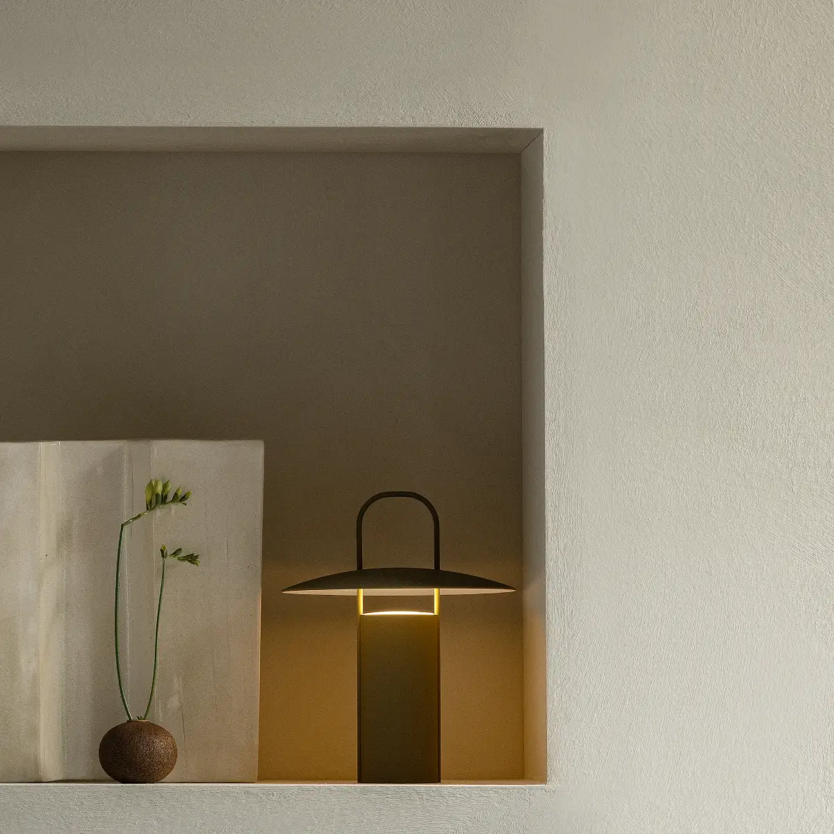 Ray Portable Lamp Aluminium Dusty Green