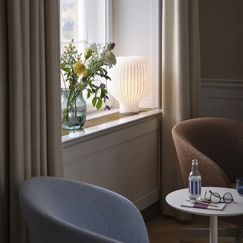 Strand Table Lamp 39,1 cm White