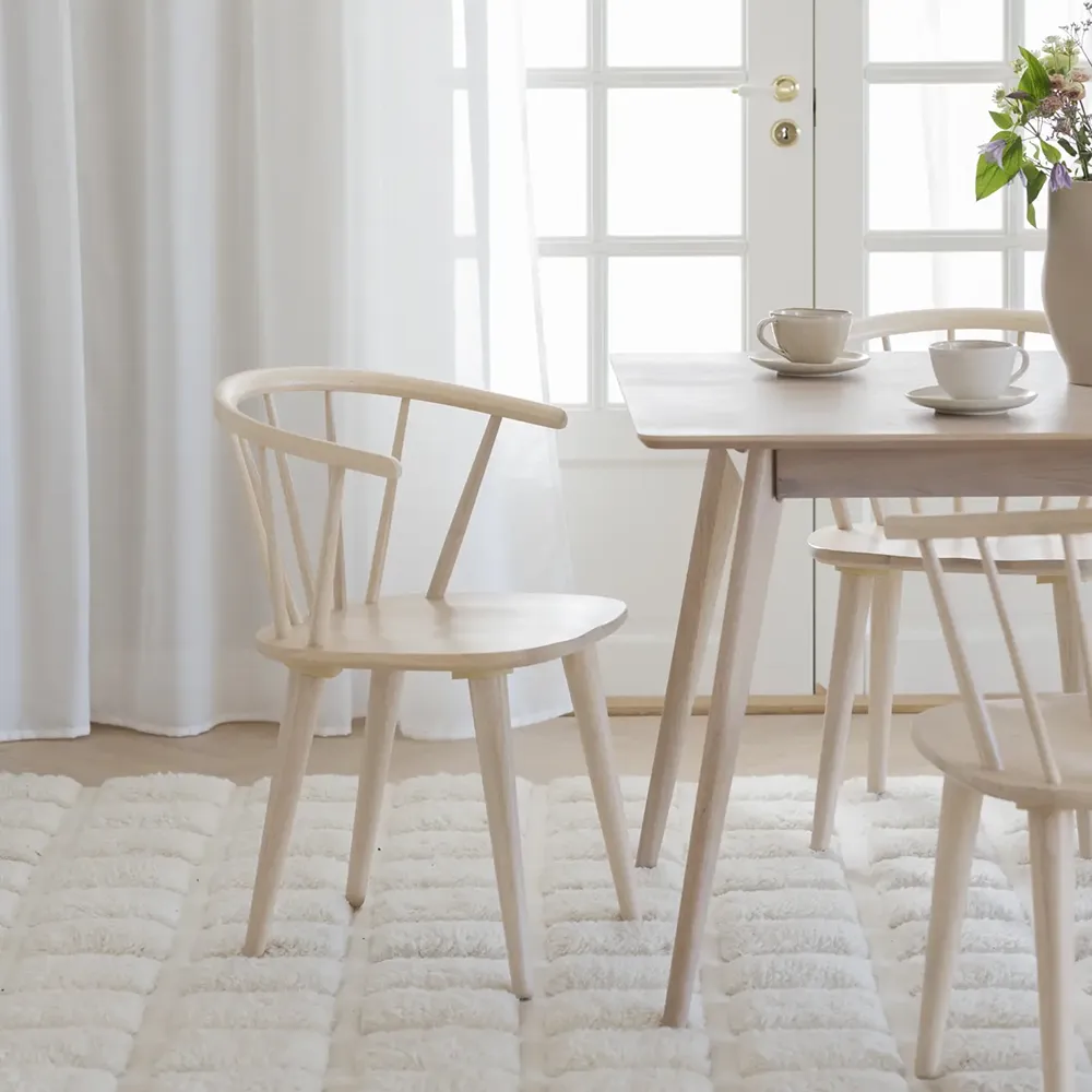 Carmen dining chair white pigmented